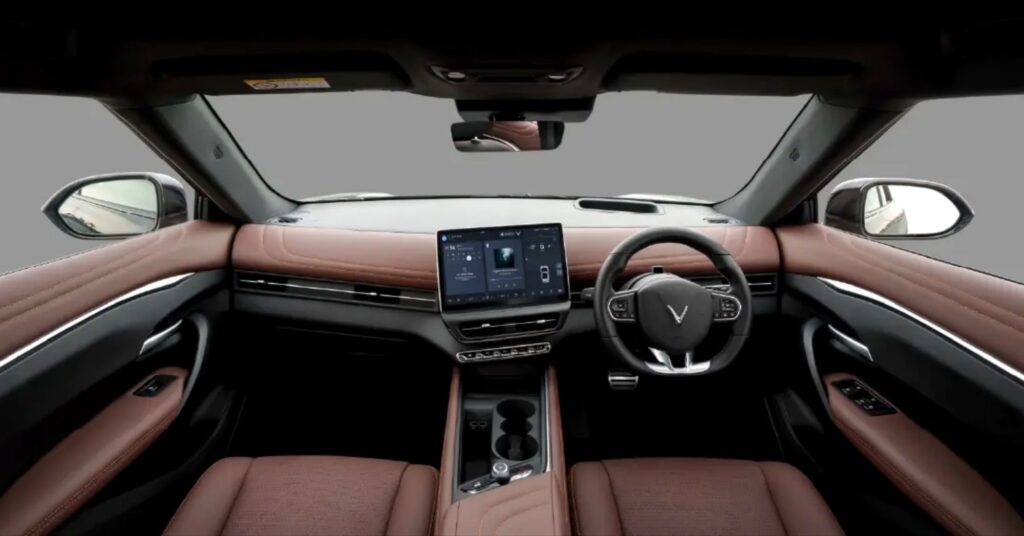 Vinfast VF7 dashboard 